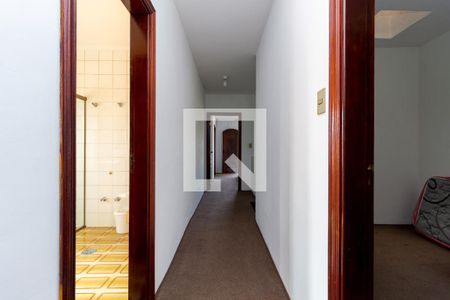 Casa para alugar com 300m², 4 quartos e 3 vagasCorredor