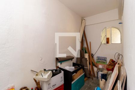 Casa para alugar com 300m², 4 quartos e 3 vagasDeposito - Garagem
