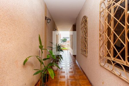 Casa para alugar com 300m², 4 quartos e 3 vagasCorredor