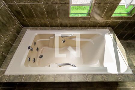 Casa para alugar com 300m², 4 quartos e 3 vagasDetalhe Banheiro - Suíte