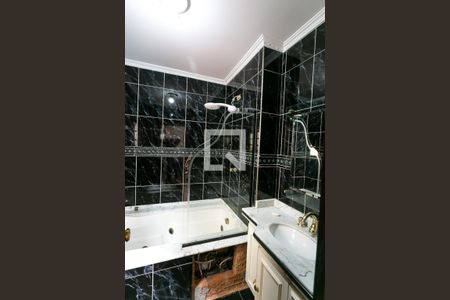 Casa à venda com 540m², 4 quartos e 3 vagasBanheiro da Suíte 1