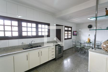 Casa à venda com 540m², 4 quartos e 3 vagasCozinha