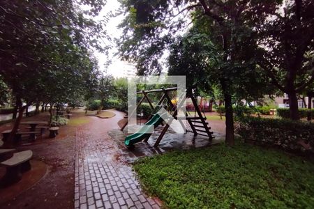 Apartamento para alugar com 72m², 2 quartos e 1 vaga Apartamento para alugar com 72m², 2 quartos e 1 vagaÁrea comum - Parque Infantil