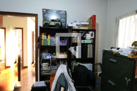 Casa de condomínio à venda com 233m², 3 quartos e 3 vagas Casa de condomínio à venda com 233m², 3 quartos e 3 vagasEscritorio