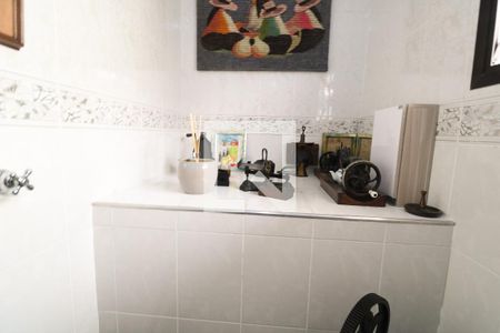 Casa de condomínio à venda com 233m², 3 quartos e 3 vagas Casa de condomínio à venda com 233m², 3 quartos e 3 vagasLavabo