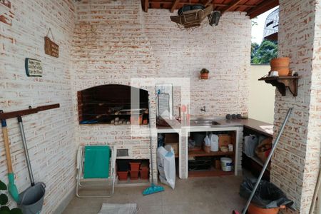 Casa de condomínio à venda com 233m², 3 quartos e 3 vagas Casa de condomínio à venda com 233m², 3 quartos e 3 vagasChurrasqueira