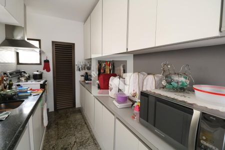 Casa de condomínio à venda com 233m², 3 quartos e 3 vagas Casa de condomínio à venda com 233m², 3 quartos e 3 vagasCozinha