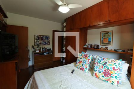 Casa de condomínio à venda com 233m², 3 quartos e 3 vagas Casa de condomínio à venda com 233m², 3 quartos e 3 vagasSuite