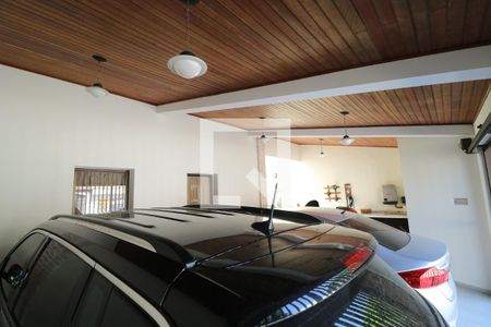 Casa de condomínio à venda com 233m², 3 quartos e 3 vagas Casa de condomínio à venda com 233m², 3 quartos e 3 vagasGaragem