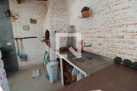 Casa de condomínio à venda com 233m², 3 quartos e 3 vagas Casa de condomínio à venda com 233m², 3 quartos e 3 vagasChurrasqueira