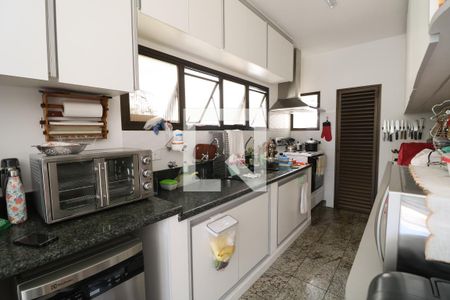 Casa de condomínio à venda com 233m², 3 quartos e 3 vagas Casa de condomínio à venda com 233m², 3 quartos e 3 vagasCozinha