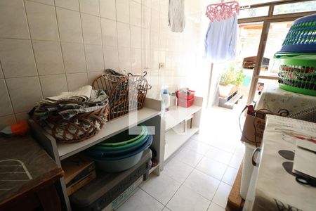 Casa de condomínio à venda com 233m², 3 quartos e 3 vagas Casa de condomínio à venda com 233m², 3 quartos e 3 vagasArea de Serviço