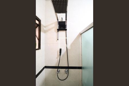 Casa de condomínio à venda com 233m², 3 quartos e 3 vagas Casa de condomínio à venda com 233m², 3 quartos e 3 vagasBanheiro