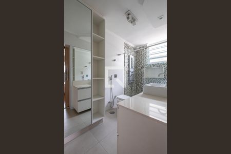 Suíte - Banheiro de apartamento para alugar com 3 quartos, 136m² em Jardim Paulista, São Paulo