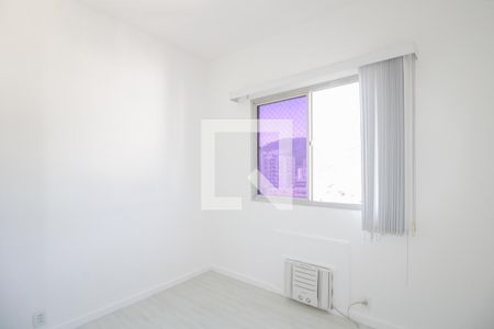 Apartamento à venda com 157m², 3 quartos e 2 vagas Apartamento à venda com 157m², 3 quartos e 2 vagasQuarto 3