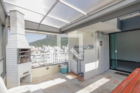 Apartamento à venda com 157m², 3 quartos e 2 vagas Apartamento à venda com 157m², 3 quartos e 2 vagasCobertura