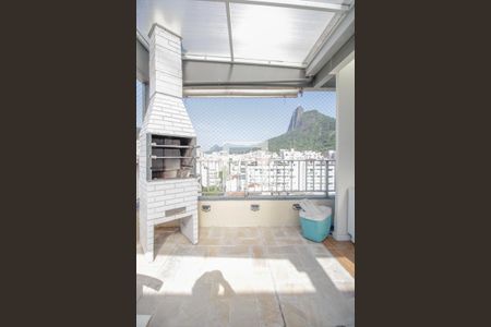 Apartamento à venda com 157m², 3 quartos e 2 vagas Apartamento à venda com 157m², 3 quartos e 2 vagasCobertura