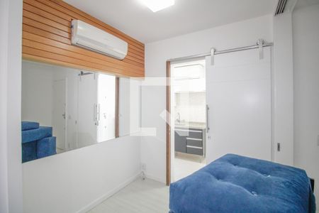 Apartamento à venda com 157m², 3 quartos e 2 vagas Apartamento à venda com 157m², 3 quartos e 2 vagasSala