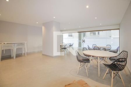 Apartamento à venda com 157m², 3 quartos e 2 vagas Apartamento à venda com 157m², 3 quartos e 2 vagasÁrea comum - Playground