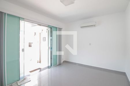 Apartamento à venda com 157m², 3 quartos e 2 vagas Apartamento à venda com 157m², 3 quartos e 2 vagasQuarto/ Sala da Cobertura