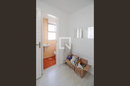 Apartamento à venda com 157m², 3 quartos e 2 vagas Apartamento à venda com 157m², 3 quartos e 2 vagasQuarto de Serviço