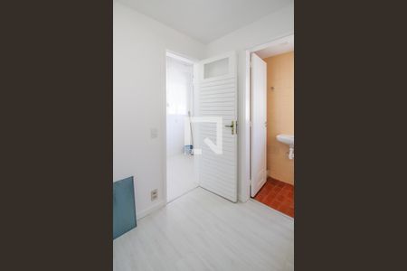 Apartamento à venda com 157m², 3 quartos e 2 vagas Apartamento à venda com 157m², 3 quartos e 2 vagasQuarto de Serviço