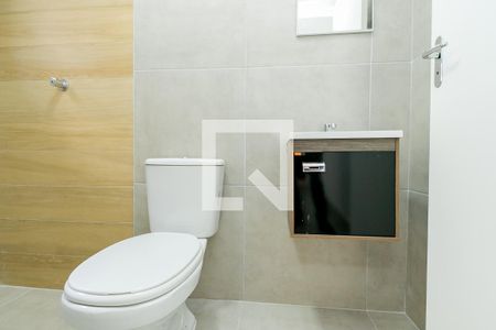 Banheiro de kitnet/studio para alugar com 1 quarto, 27m² em Vila Cruzeiro, São Paulo