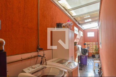 Casa à venda com 223m², 3 quartos e 2 vagas Casa à venda com 223m², 3 quartos e 2 vagasÁrea de Serviço