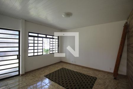 Sala de casa à venda com 3 quartos, 170m² em Jardim Floresta, Porto Alegre