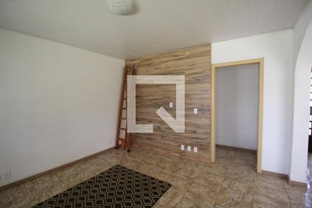 Sala de casa à venda com 3 quartos, 170m² em Jardim Floresta, Porto Alegre