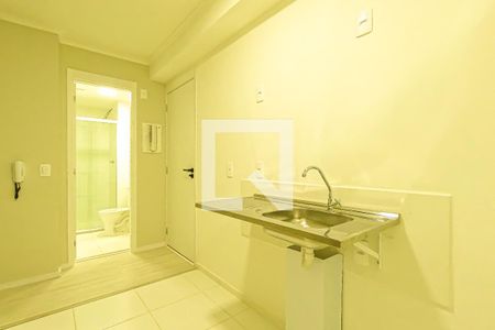 Sala/Cozinha de apartamento para alugar com 2 quartos, 36m² em Vila das Bandeiras, Guarulhos