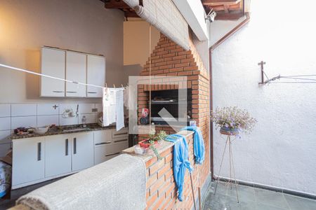 Casa à venda com 410m², 4 quartos e 6 vagasQuintal
