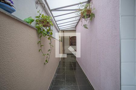 Casa à venda com 410m², 4 quartos e 6 vagasCorredor