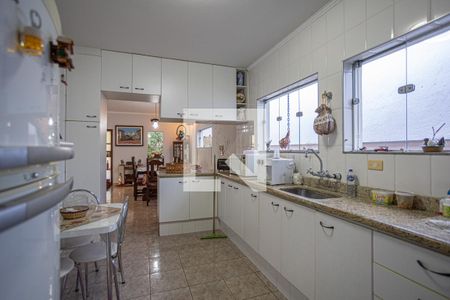 Cozinha de casa à venda com 4 quartos, 410m² em Adalgisa, Osasco