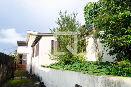 Casa à venda com 325m², 3 quartos e 3 vagas Casa à venda com 325m², 3 quartos e 3 vagasCorredor