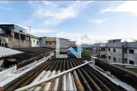 Casa à venda com 325m², 3 quartos e 3 vagas Casa à venda com 325m², 3 quartos e 3 vagasVista do Quarto 2