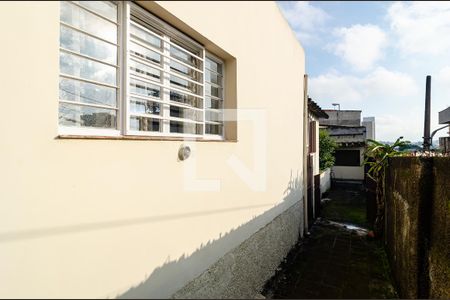 Casa à venda com 325m², 3 quartos e 3 vagas Casa à venda com 325m², 3 quartos e 3 vagasCorredor