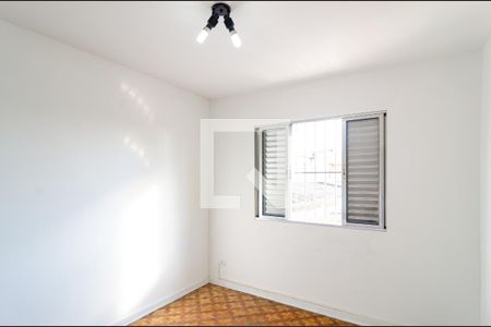 Casa à venda com 325m², 3 quartos e 3 vagas Casa à venda com 325m², 3 quartos e 3 vagasQuarto 2