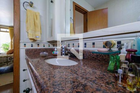 Apartamento à venda com 360m², 5 quartos e 4 vagas Apartamento à venda com 360m², 5 quartos e 4 vagasBanheiro Suíte