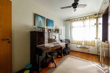 Apartamento à venda com 360m², 5 quartos e 4 vagas Apartamento à venda com 360m², 5 quartos e 4 vagasQuarto 2