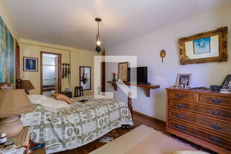 Apartamento à venda com 360m², 5 quartos e 4 vagas Apartamento à venda com 360m², 5 quartos e 4 vagasSuíte