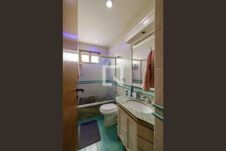 Apartamento à venda com 360m², 5 quartos e 4 vagas Apartamento à venda com 360m², 5 quartos e 4 vagasBanheiro