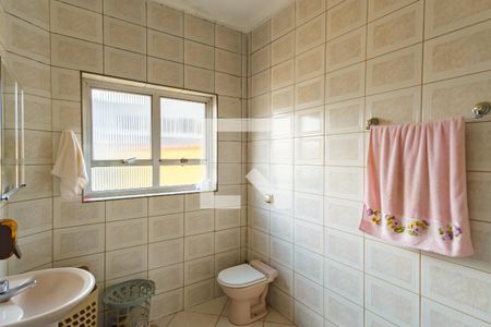 Casa à venda com 240m², 3 quartos e 2 vagasBanheiro Social