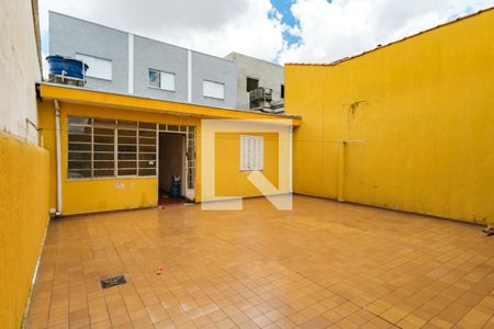 Casa à venda com 240m², 3 quartos e 2 vagasQuintal