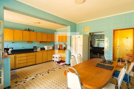 Casa à venda com 240m², 3 quartos e 2 vagasCozinha