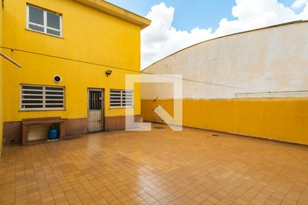 Casa à venda com 240m², 3 quartos e 2 vagasQuintal