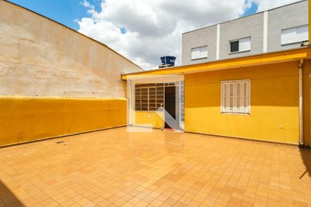 Casa à venda com 240m², 3 quartos e 2 vagasQuintal