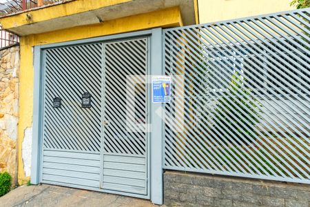 Casa à venda com 240m², 3 quartos e 2 vagasPlaca