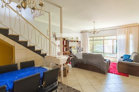 Sala de casa à venda com 3 quartos, 240m² em Vila Santa Isabel, São Paulo