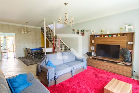 Sala de casa à venda com 3 quartos, 240m² em Vila Santa Isabel, São Paulo